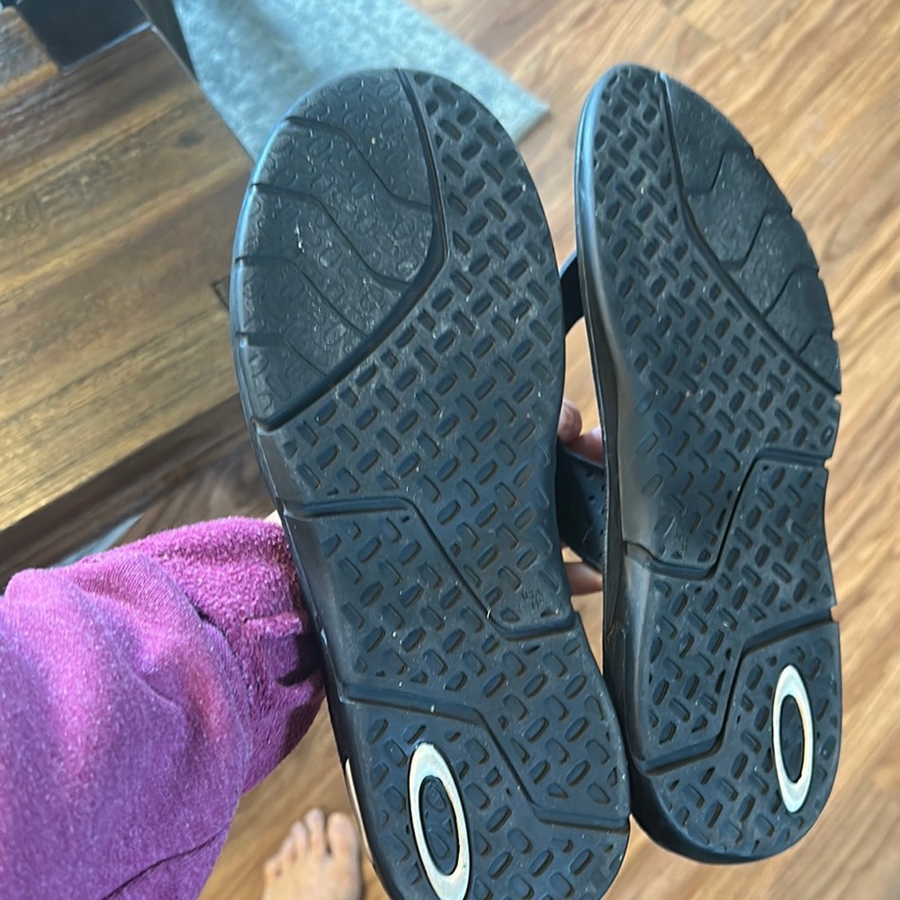 Oakley Black Sandals - Picture 3 of 6